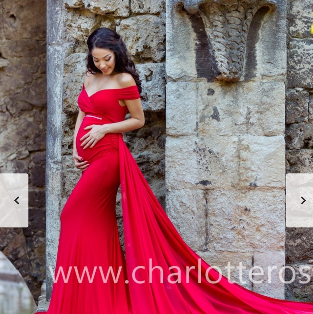 New Gorgeous Maternity Photoshoot Gown